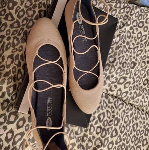 DR. SCHOLL'S Glory, Blush suede flats. Size 9.5 M. NIB Alligator print.